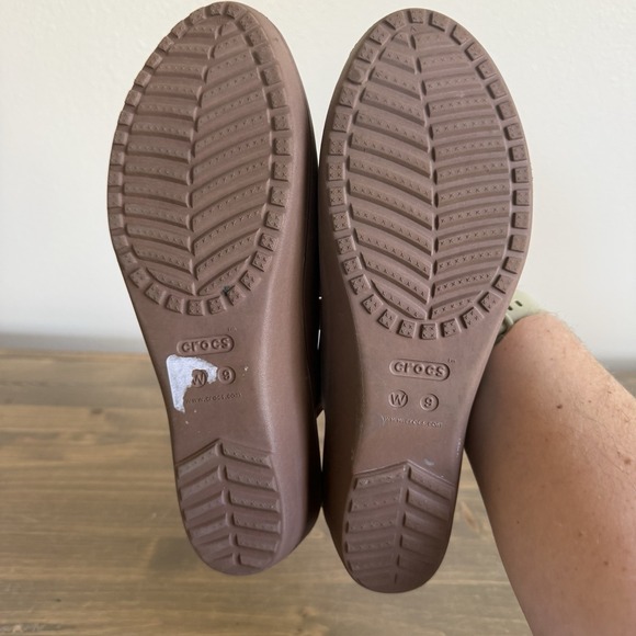 Crocs Women's 9 Brown Mabyn‎ Slingback Peep Toe Mini Wedge Comfort Sandals Shoes - Picture 8 of 9